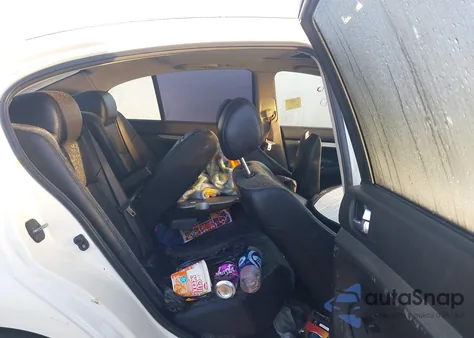 2013 Infiniti G37 Journey z USA, uszkodzony, nr VIN JN1CV6AP4DM303961